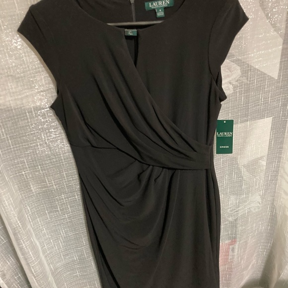 Black dress - Picture 2 of 2